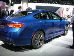 Chrysler 200 2015 -0537.jpg