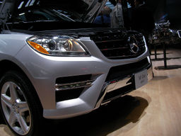 Merc ML350 -0489.jpg