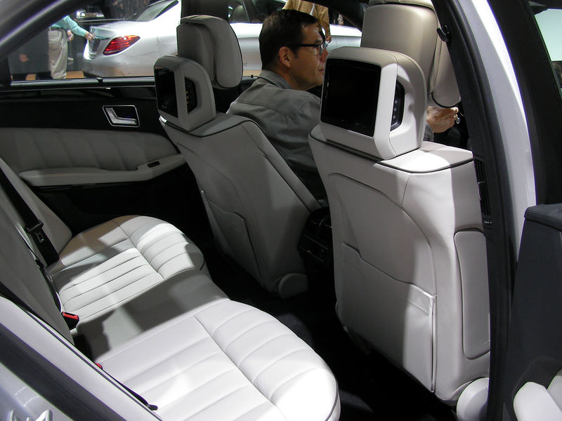 Plik:Merc E 400 -0461.jpg