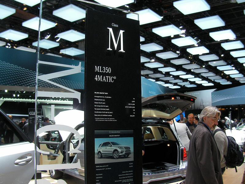 Plik:Merc ML350 -0486.jpg