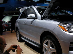 Merc ML350 -0490.jpg