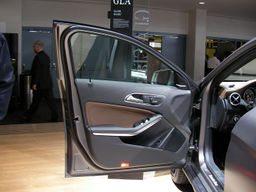 Merc GLA250 -0505.jpg