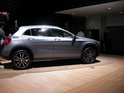 Merc GLA250 -0498.jpg
