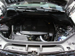 Merc ML350 -0488.jpg